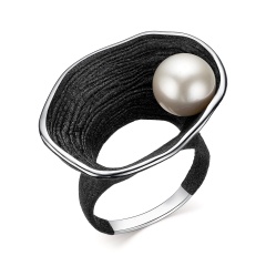 Серебряное кольцо с эмалью и жемчугом 